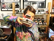 昔懐かしいポラロイドカメラにこだわるカメラ屋さん、「SX-70 by SWEETROAD」。