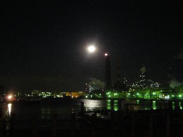 綺麗な工場夜景は川崎の自慢ですよね！