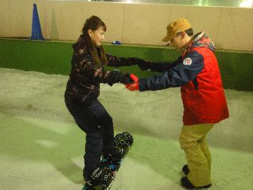 初心者でも1年中スノースポーツが楽しめる場所！