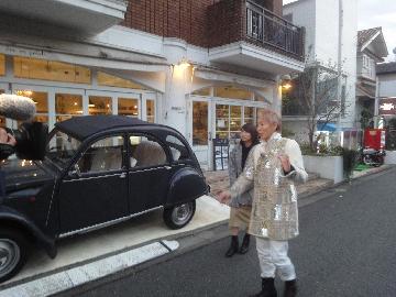 かわさき産業親善大使の神崎順さんです。（写真:右側）