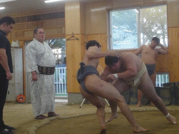 【写真】神奈川県立向の岡工業高校相撲部の練習風景
