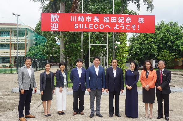 SULECOで歓迎される市長