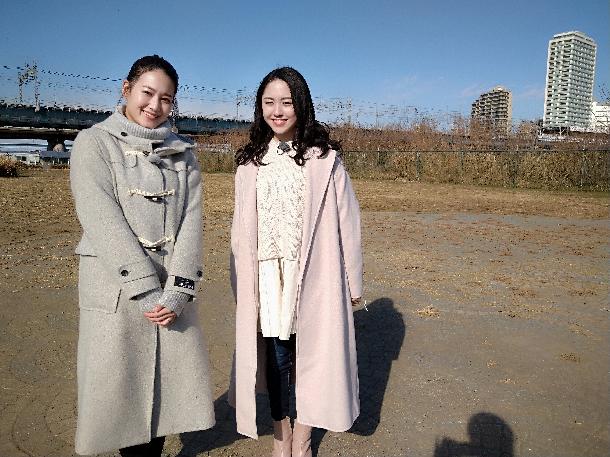 【写真】左にプレゼンターの須貝茉彩、右に加藤梨里香さんが写っています。