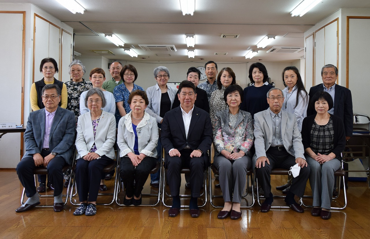 協議会の方たちとの集合写真