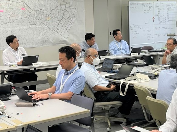 写真1：会議の様子