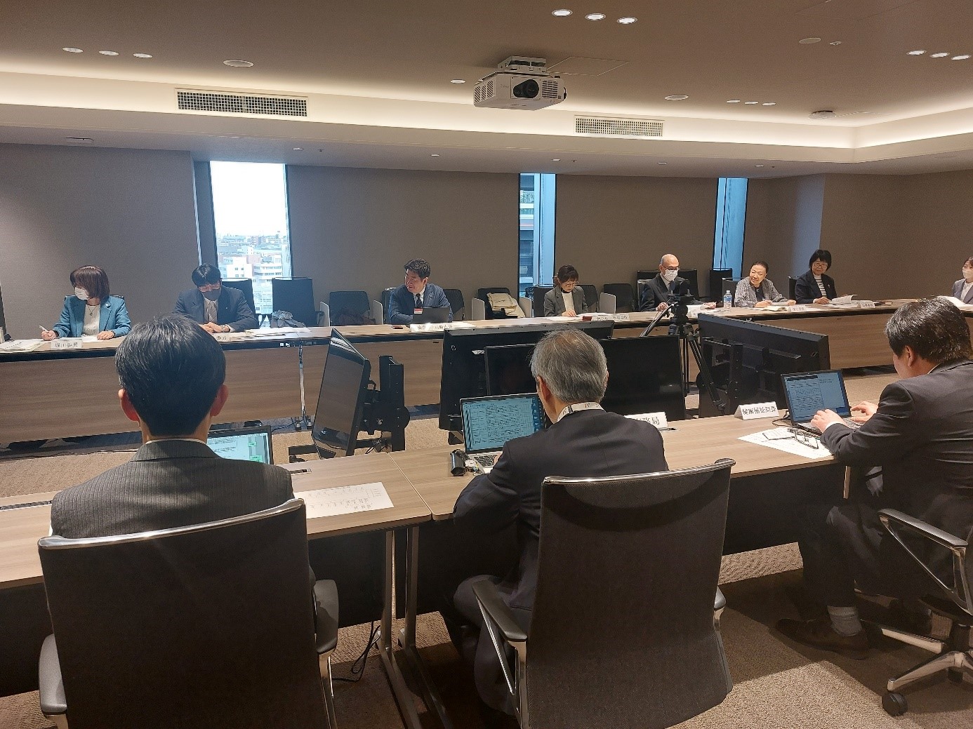 写真2:会議の様子