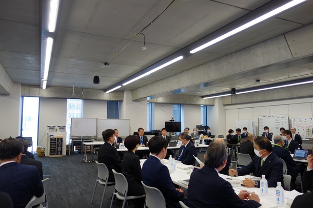 写真2：会議の様子