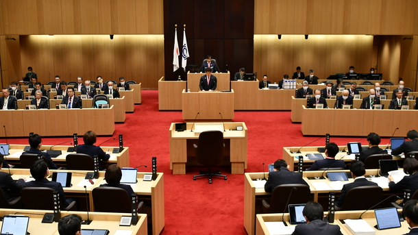 写真2：挨拶する市長