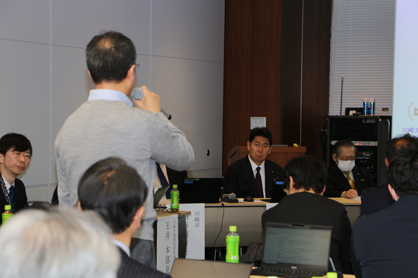 写真2：会議の様子