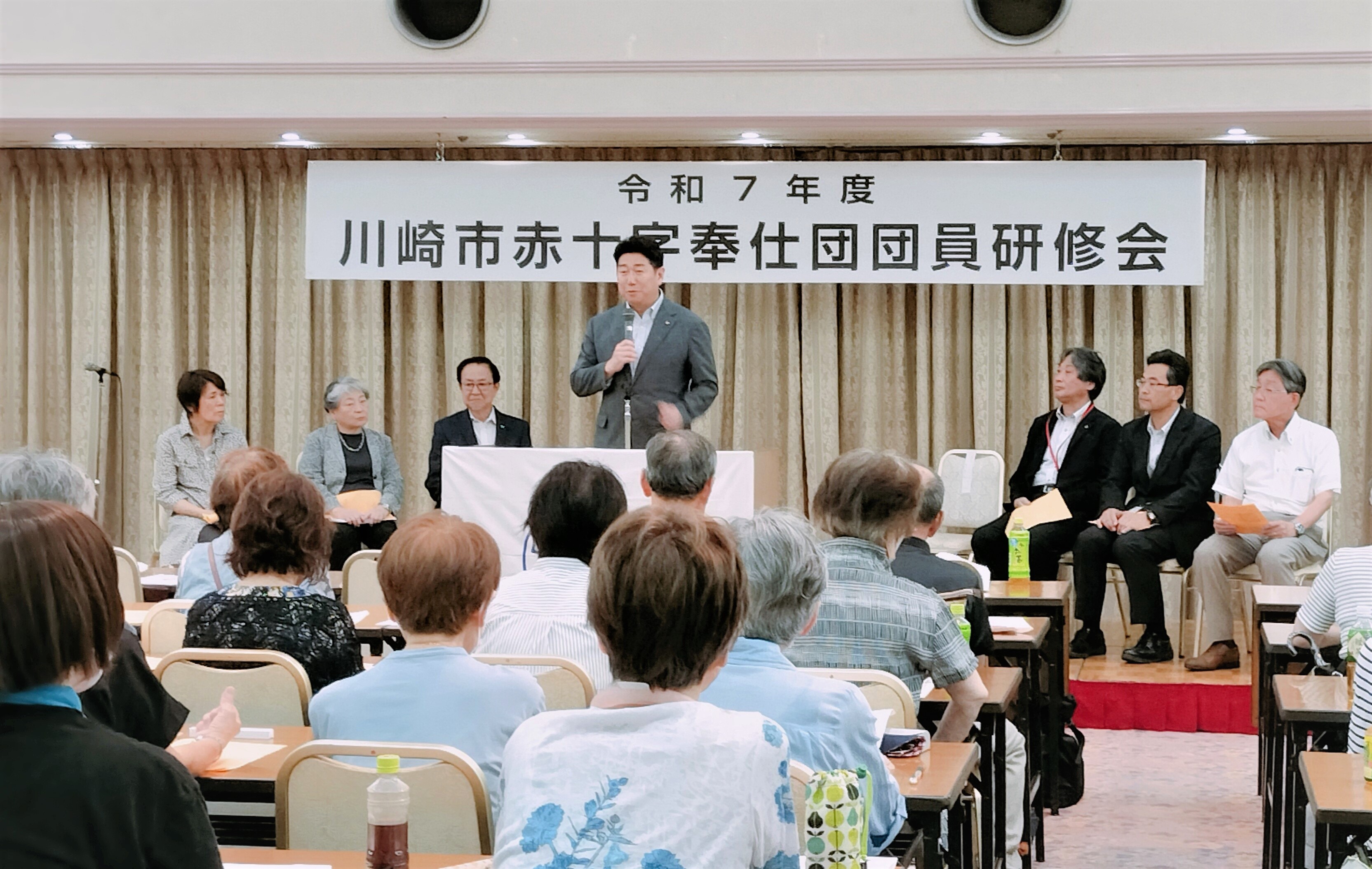 写真2:団員研修会で挨拶をする市長(2)