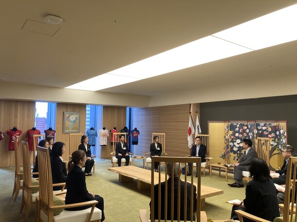 写真2:表敬訪問