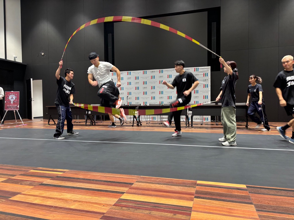 写真3:選手によるパフォーマンス