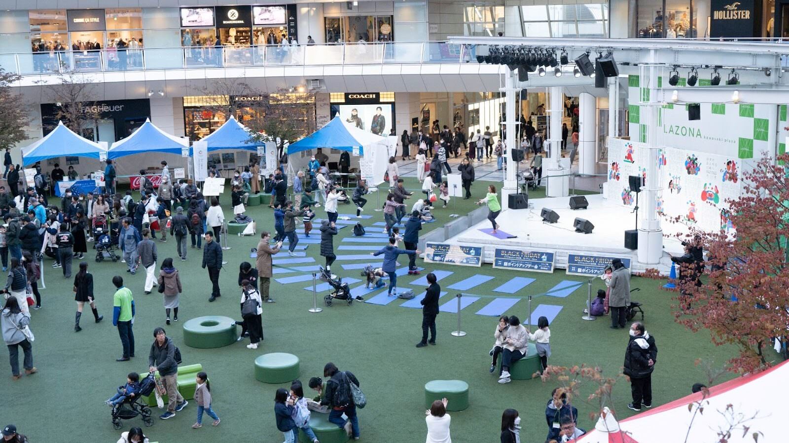 ラゾーナ川崎ルーファ広場