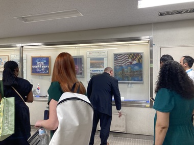 本庁舎姉妹都市展示視察