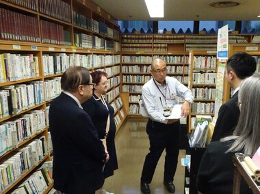 宮前図書館視察