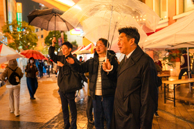 ラ チッタデッラ会場を視察する市長