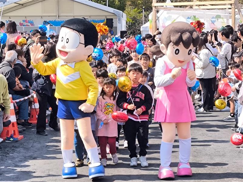 ドラえもんたちが等々力にやってくる！「未来っていいな☆まつり ～夢を集めて川崎100周年～」を開催の画像