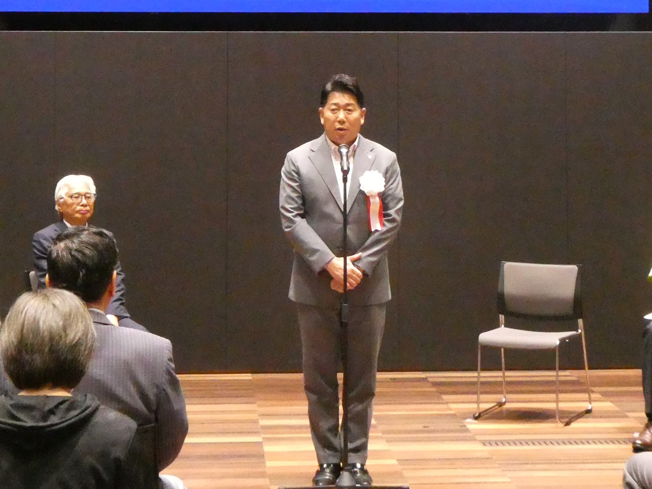 写真1：挨拶の様子