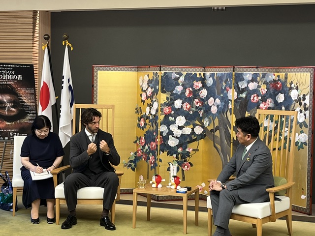 写真1:表敬訪問の様子