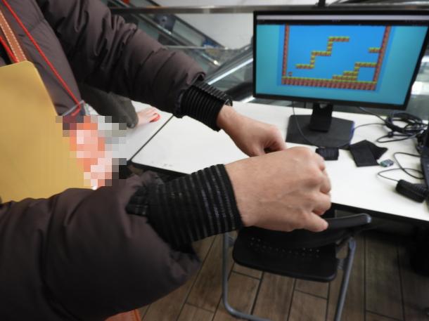 筋電ゲーム