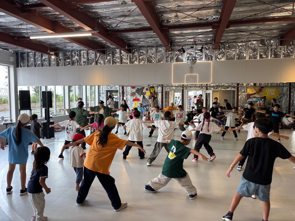 ダンススタジオ