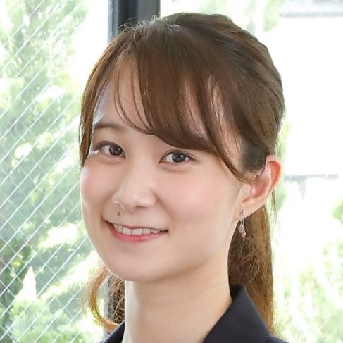 潮崎真惟子さんの近影