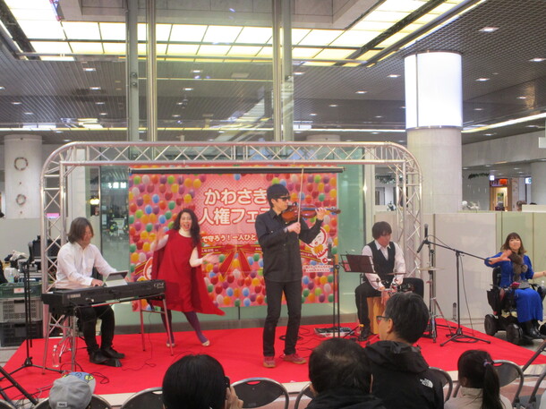 本日のステージ出演者によるコラボ