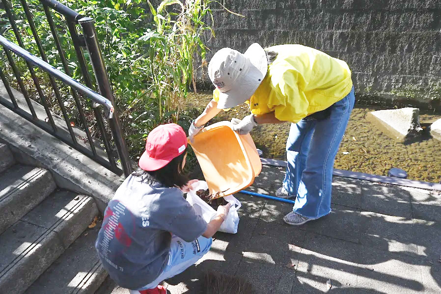 木月一丁目町会 清掃活動の様子