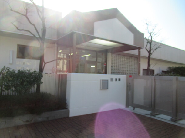 保育園玄関