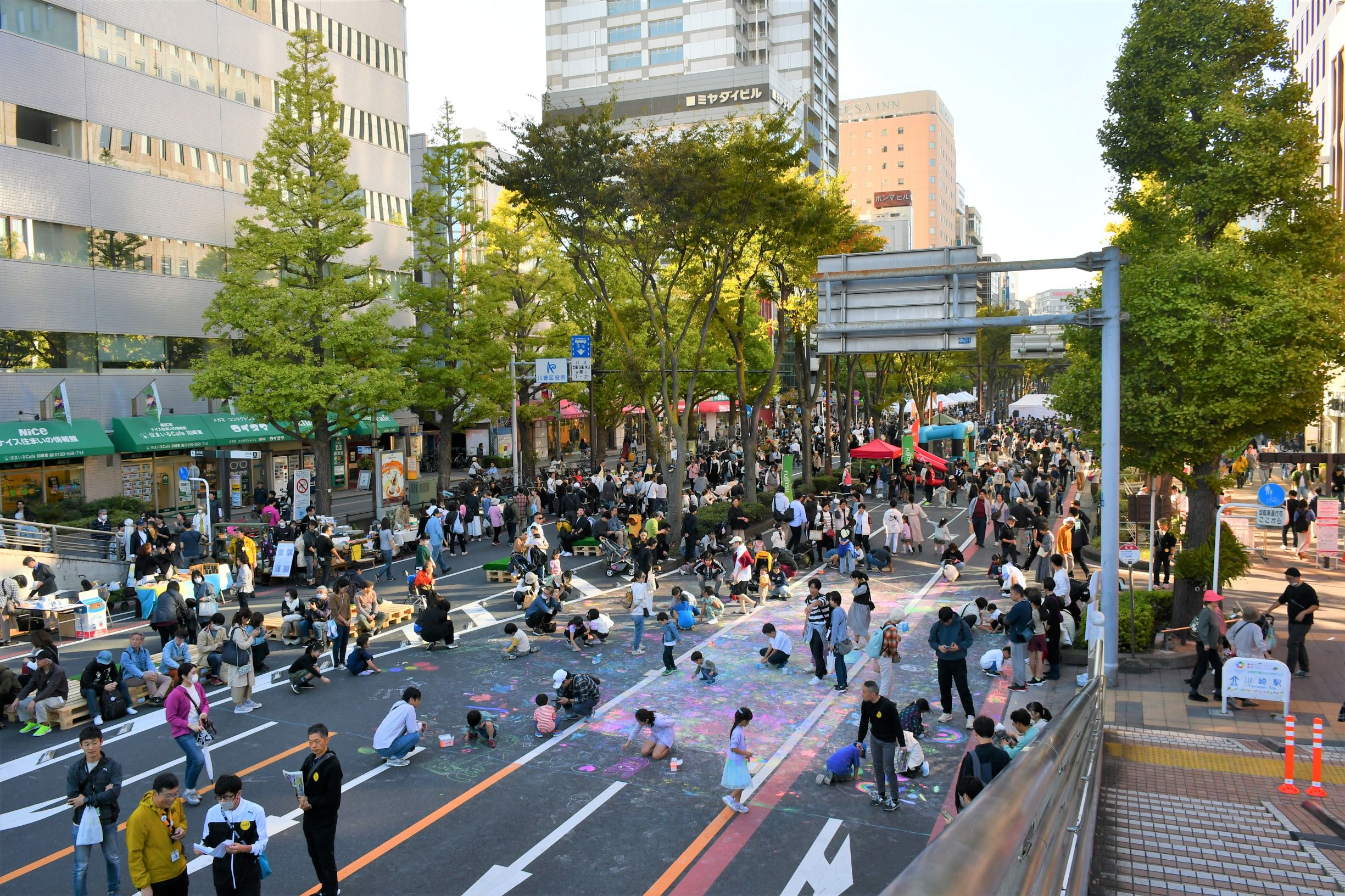 市役所通りの様子(2)