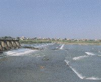 宿河原堰堤写真