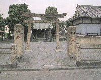 水神社。正面鳥居写真。