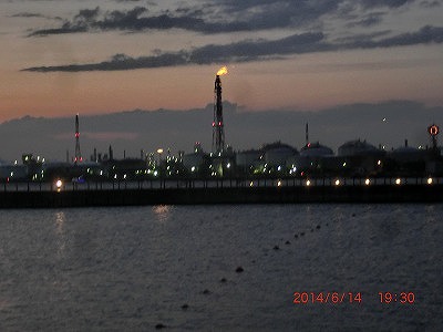 東公園夜景（京浜運河）
