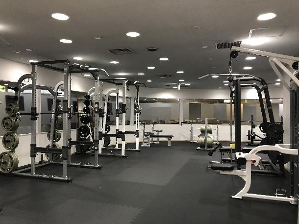 トレーニングジム室内