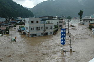 （平成16年福井豪雨）福井市提供写真