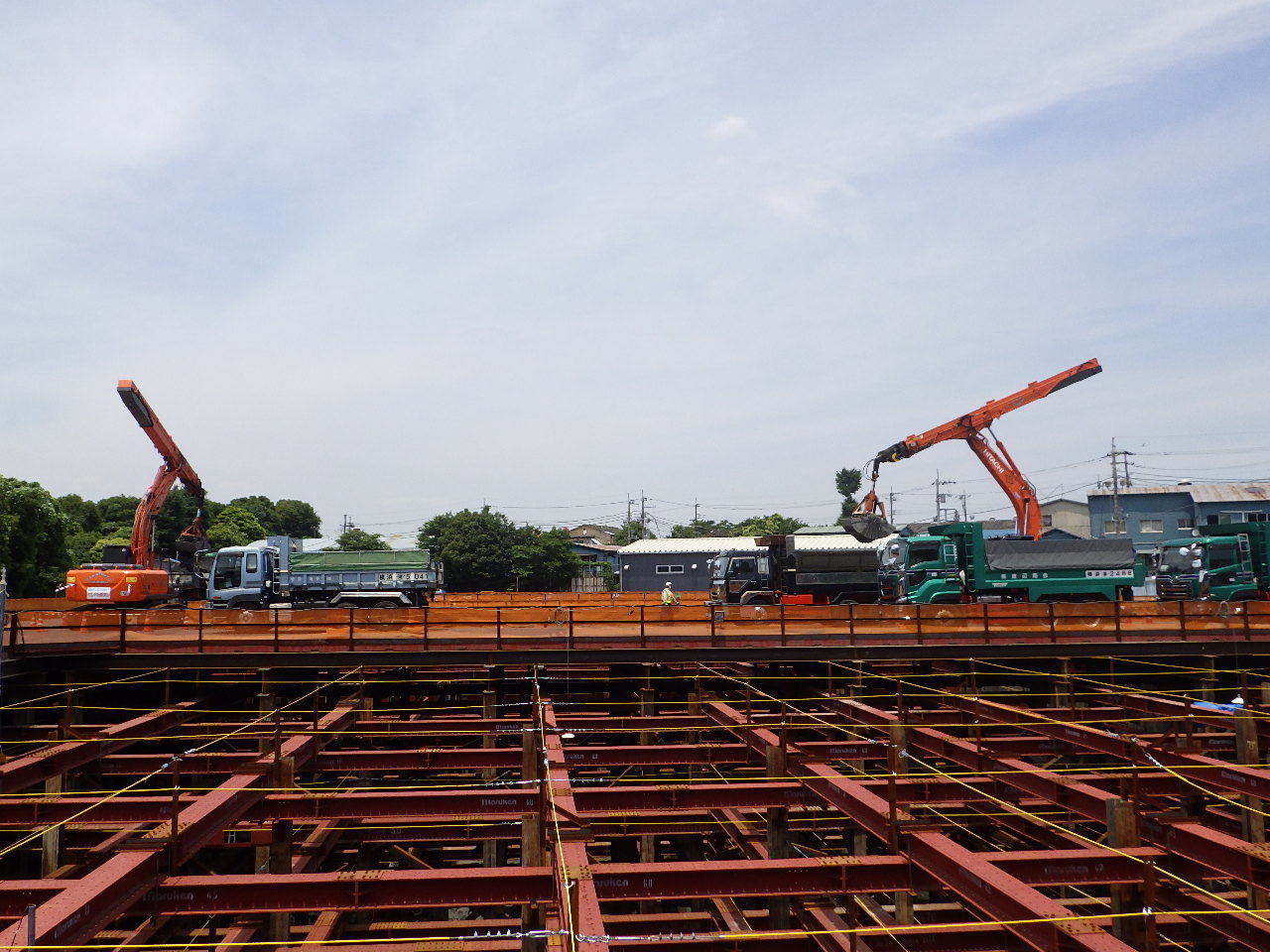 脱窒（だっちつ）ろ過池建設工事のようす