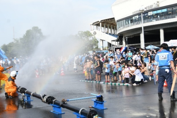 漏水修理デモンストレーションの様子