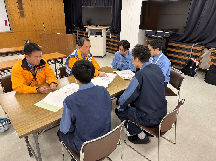 パトロールを担当する人たちで、作業内容の共有をしました。