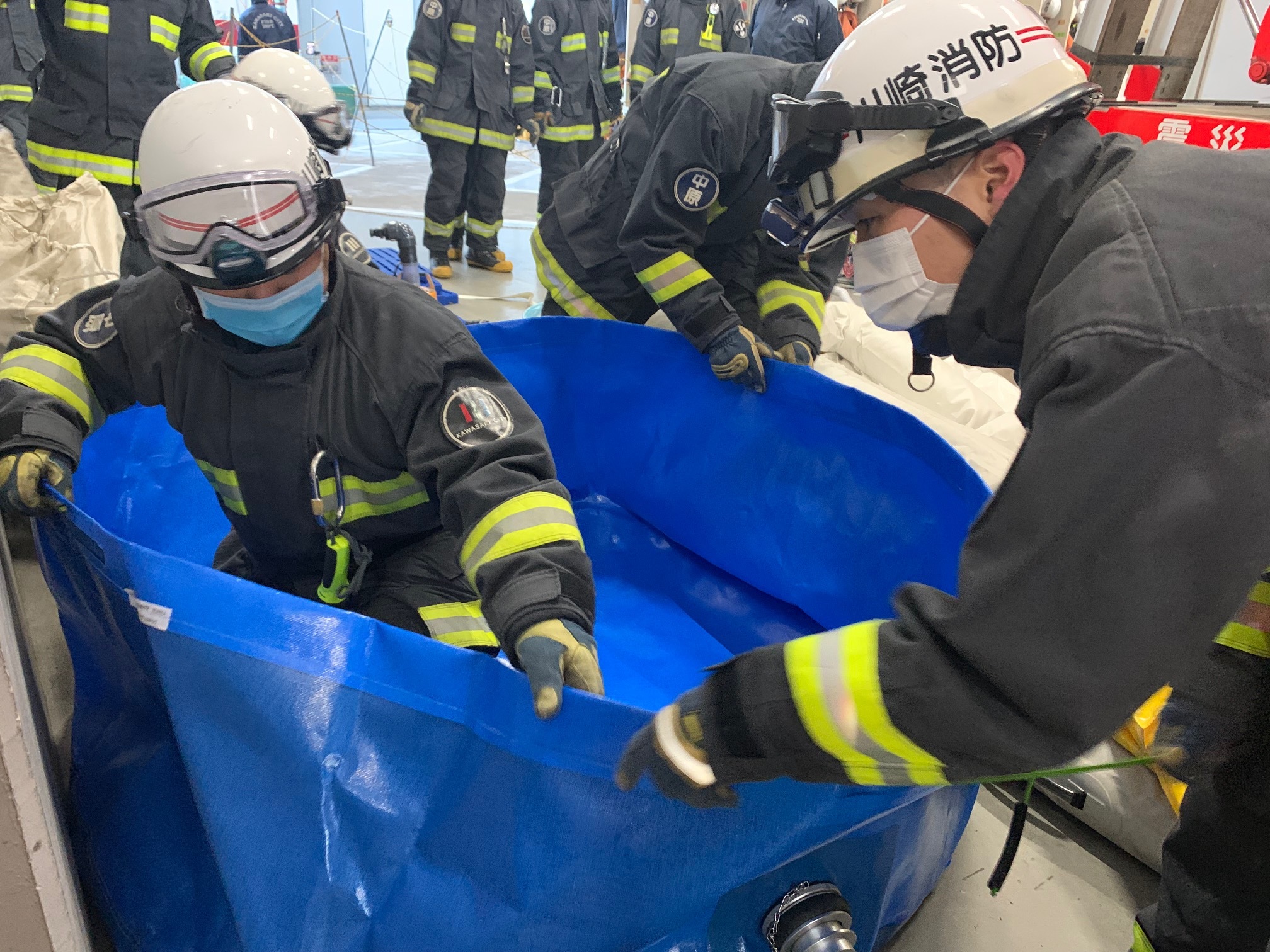 水槽も設置します