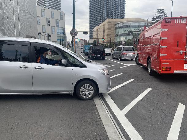 2台体制で回送へ