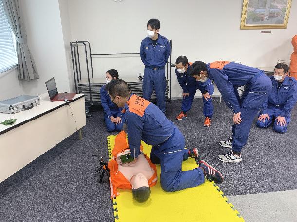 繰り返し訓練を行う