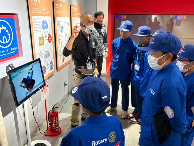 火災の発生について学ぶ様子