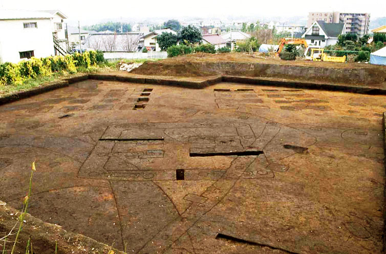 橘樹官衙遺跡群（一番古い時期の倉庫跡）