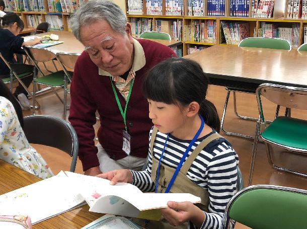 寺子屋うめのみ　学習支援の様子3