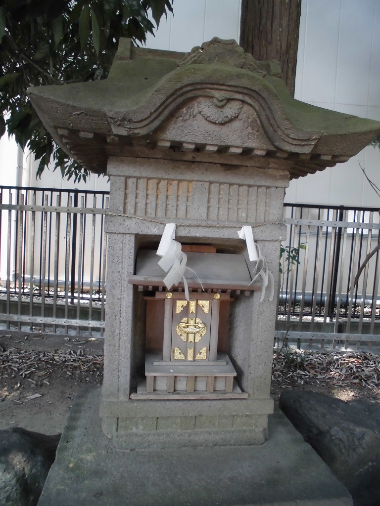 中野島稲荷神社祠（文化6年銘）