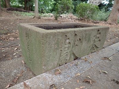 長尾神社の手水鉢