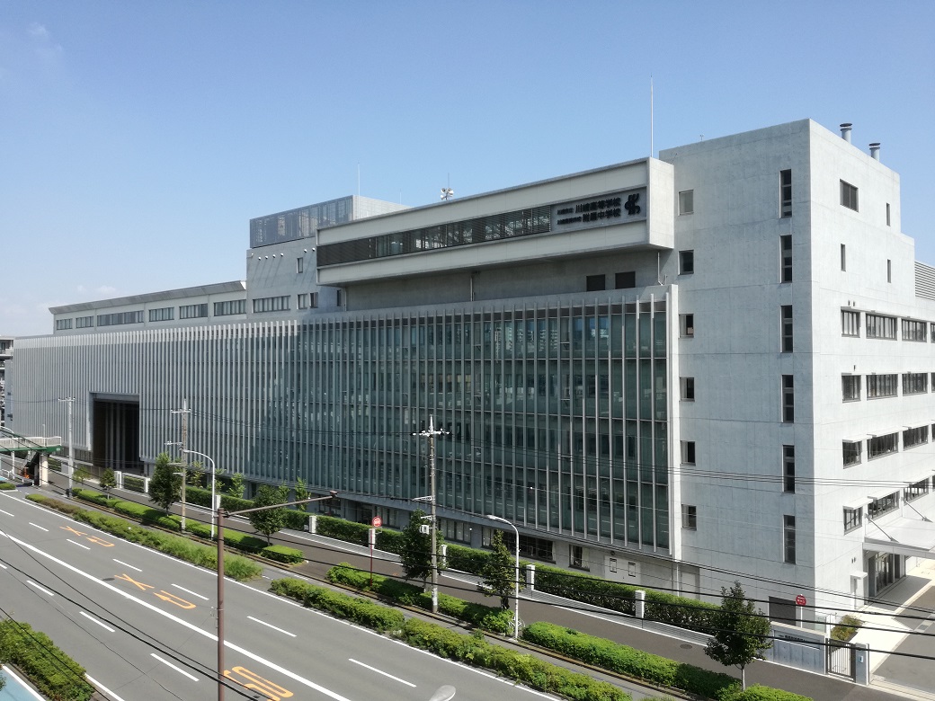 川崎高等学校附属中学校校舎