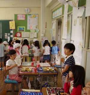 学校給食の様子