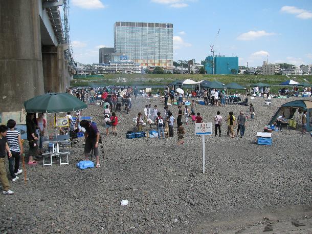 バーベキュー利用有料化の社会実験（高津区二子新地駅周辺の河川敷）