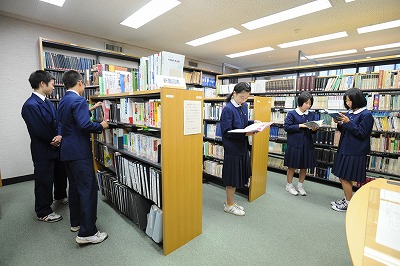 図書室（6階）